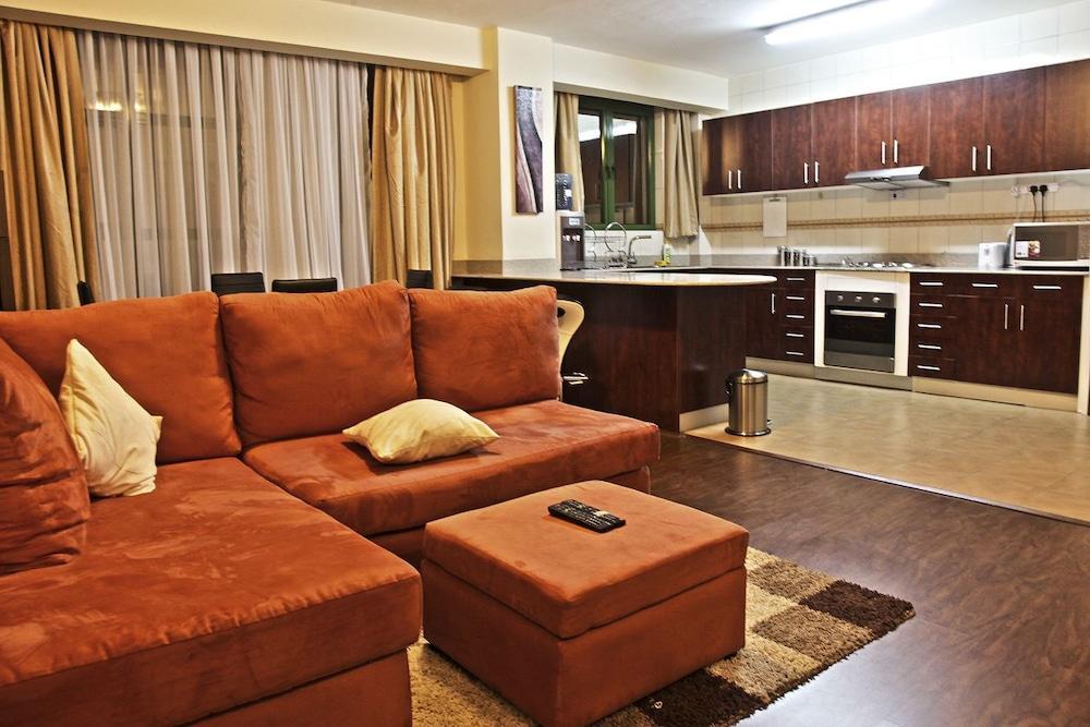 golf view serviced apartments