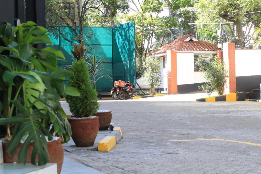 golf view serviced apartments