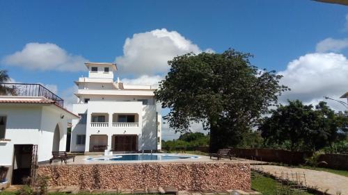 queens chateau boutique villa