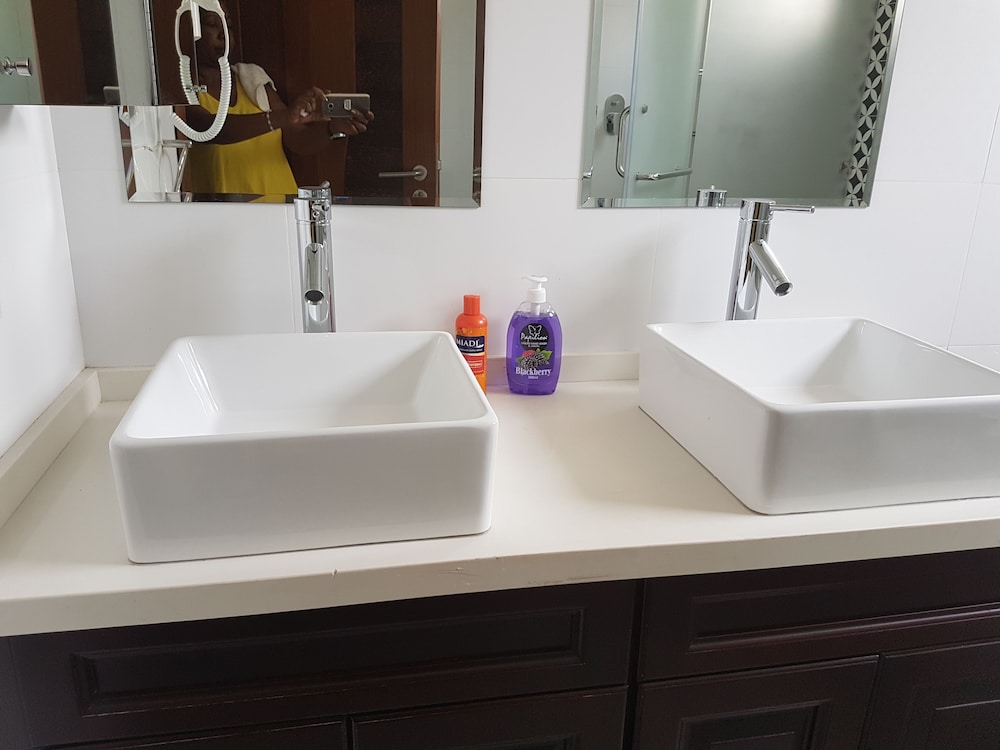 Queens Chateau Boutique Villa,Galu Kinondo>>Diani Beach,3 star