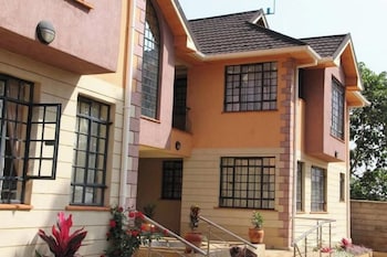 davis court nyeri