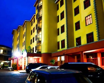 seasons airport hotel