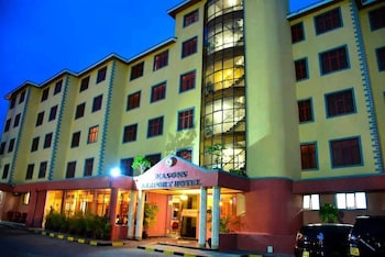 seasons airport hotel