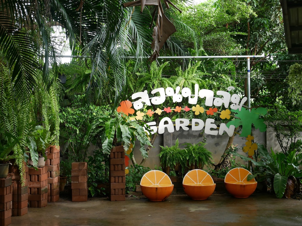 baan suan palm resort