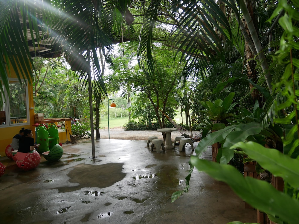 baan suan palm resort