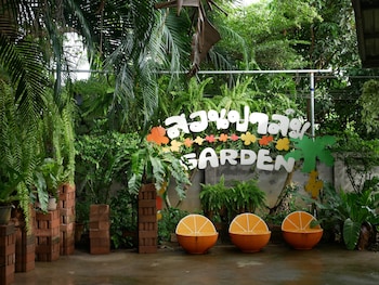 baan suan palm resort