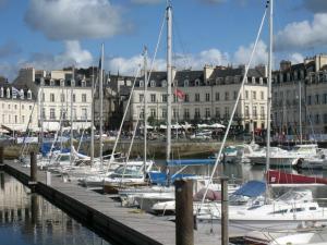 appart hotel le liberte vannes centre ville