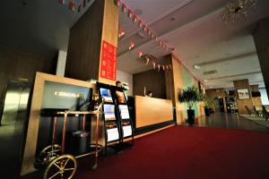 al dyafa hotel suites