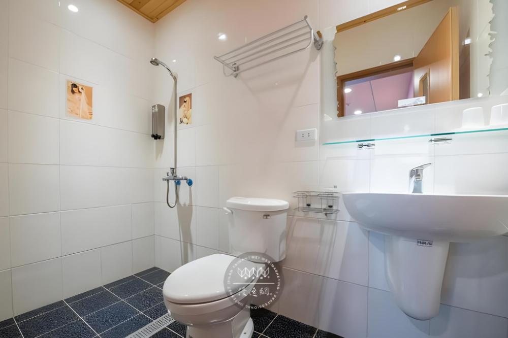 mushroom bed and breakfast