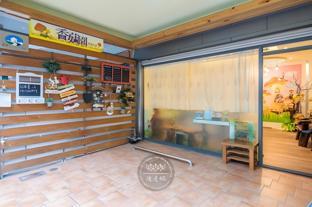 mushroom bed and breakfast