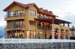 sunday home