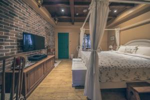 sunday home