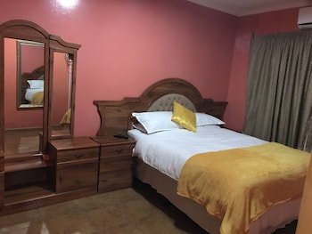Essence Of Africa Guesthouse,Windhoek West>>Windhoek,3 star