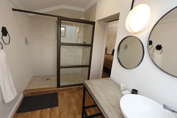 Hotel-Img