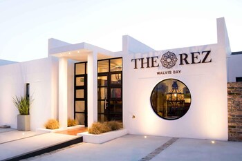 the rez guesthouse