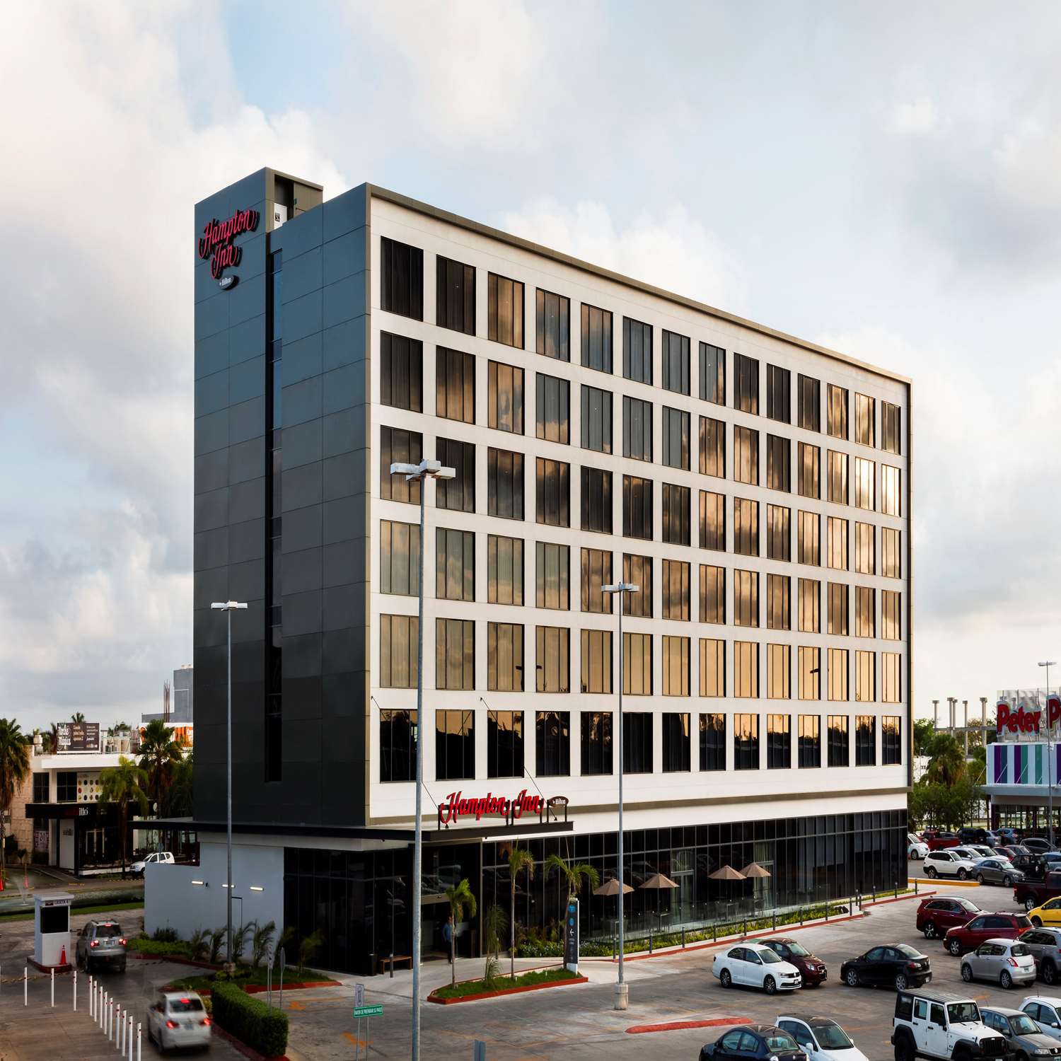 hampton inn by hilton cancun cumbres