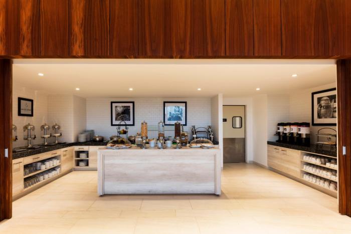 hampton inn by hilton cancun cumbres