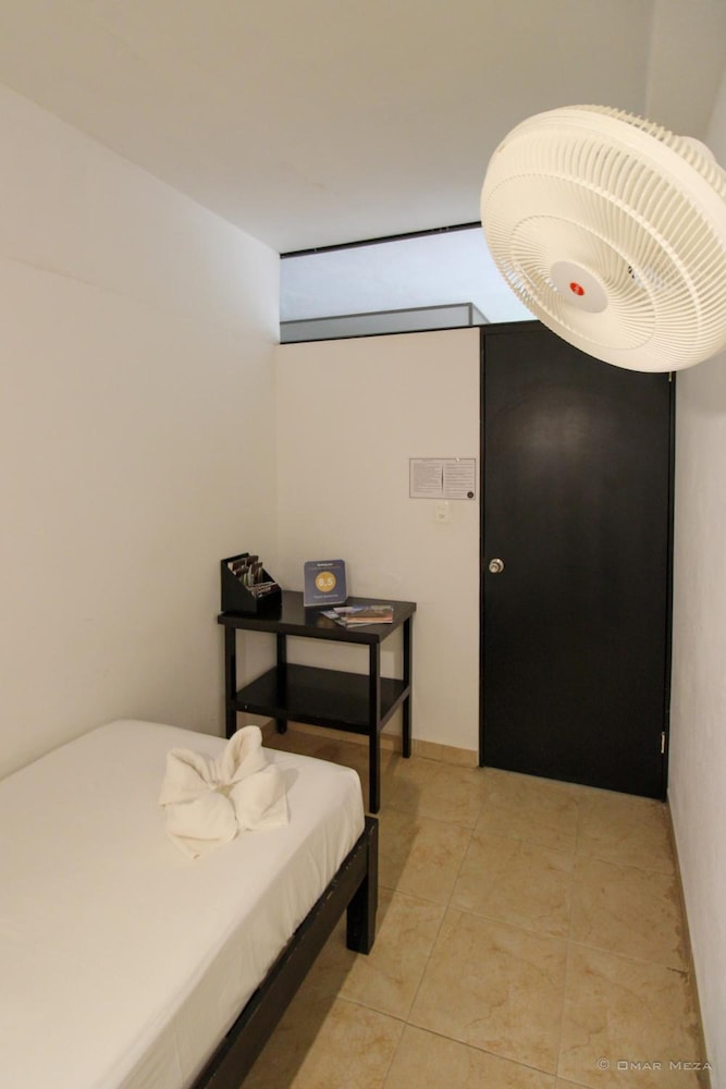hostal gayser hostel