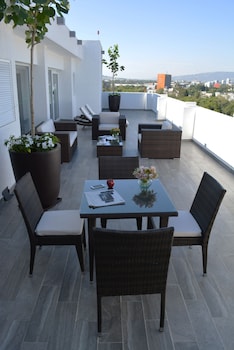 eco hotel guadalajara expo