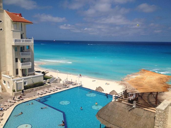 cancun plaza condo