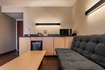 city express by marriott celaya galerias