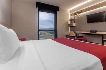 city express by marriott celaya galerias