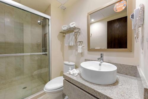 sleep inn monterrey san pedro