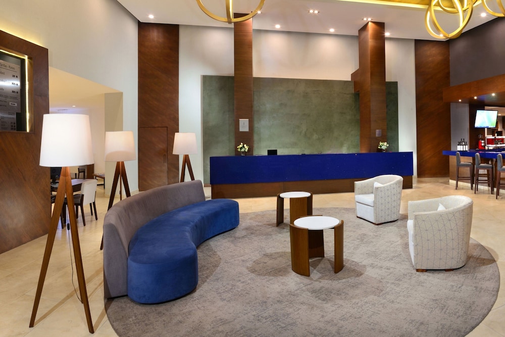 crowne plaza puebla