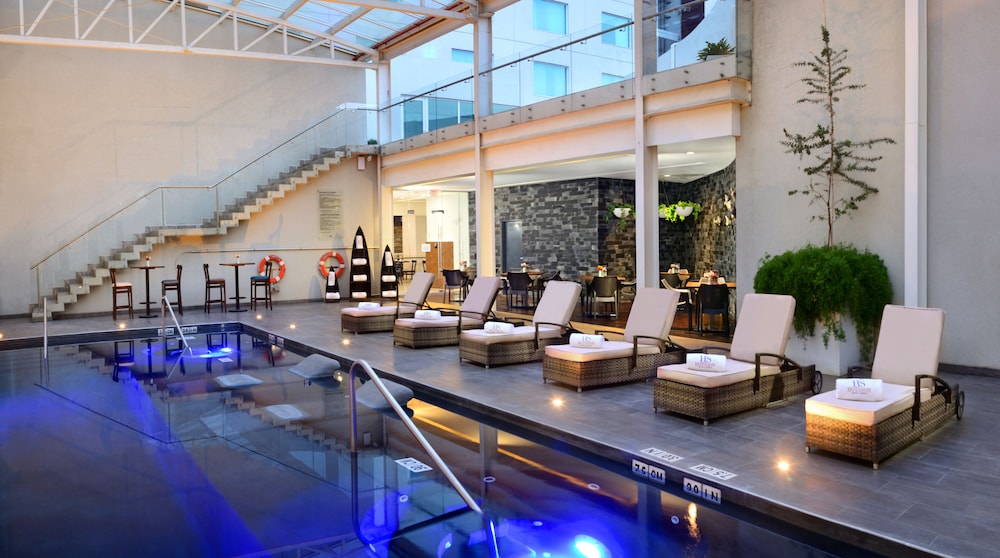 crowne plaza puebla