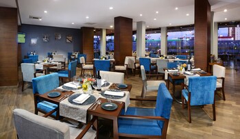 crowne plaza puebla