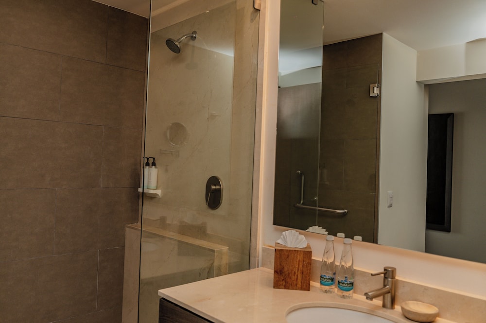 hampton inn celaya mexico