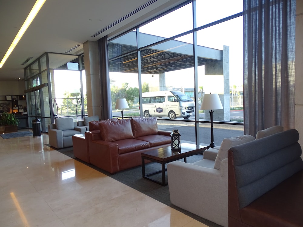 hampton inn celaya mexico