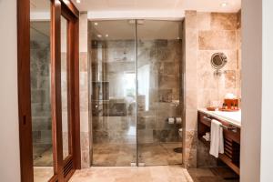 the reef 28 hotel and spa luxury adults only all suites