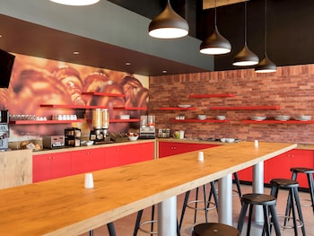 ibis irapuato