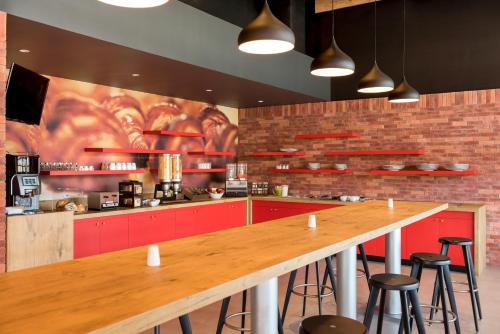 ibis irapuato