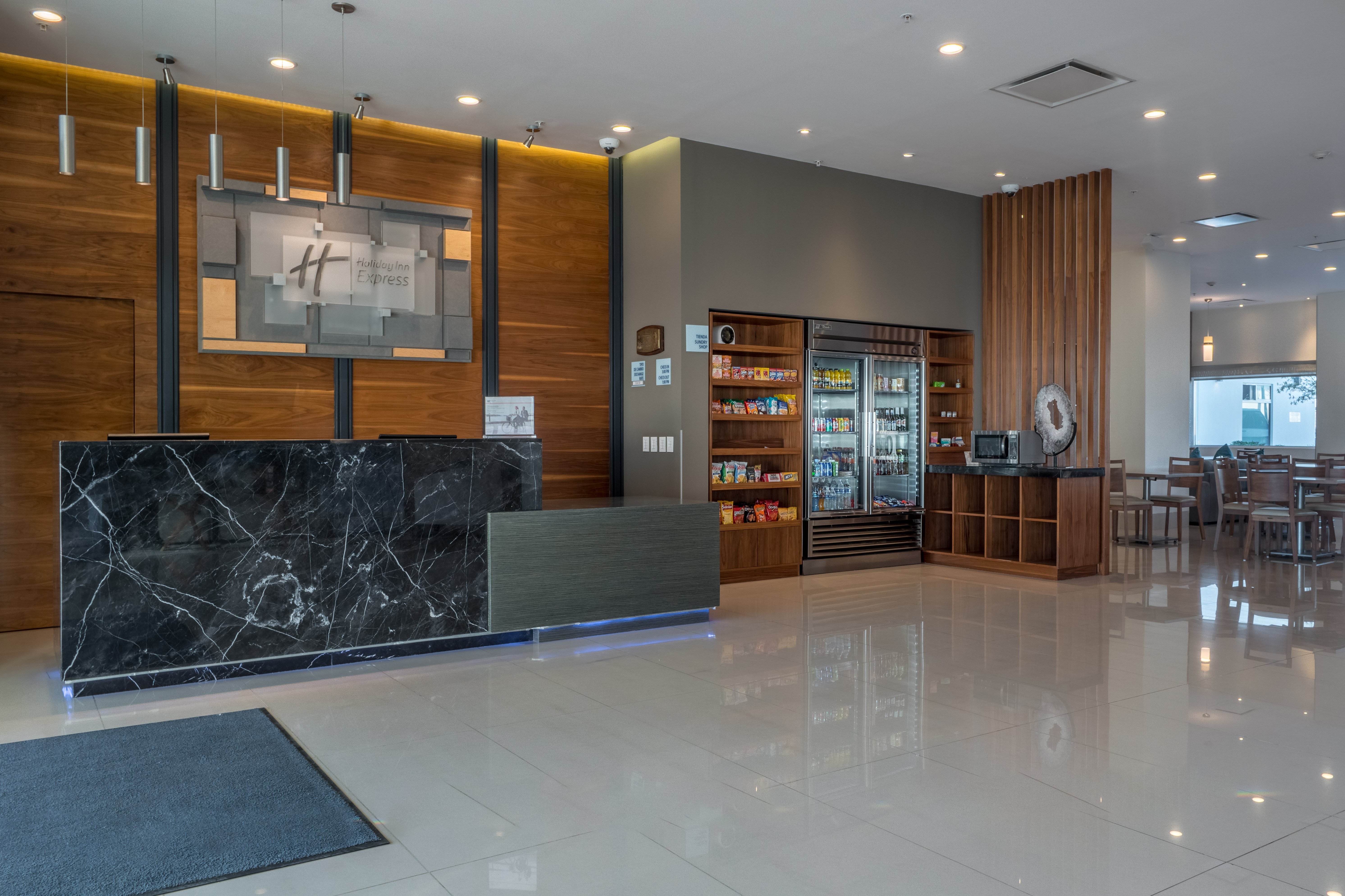 holiday inn express and suites silao aeropuerto
