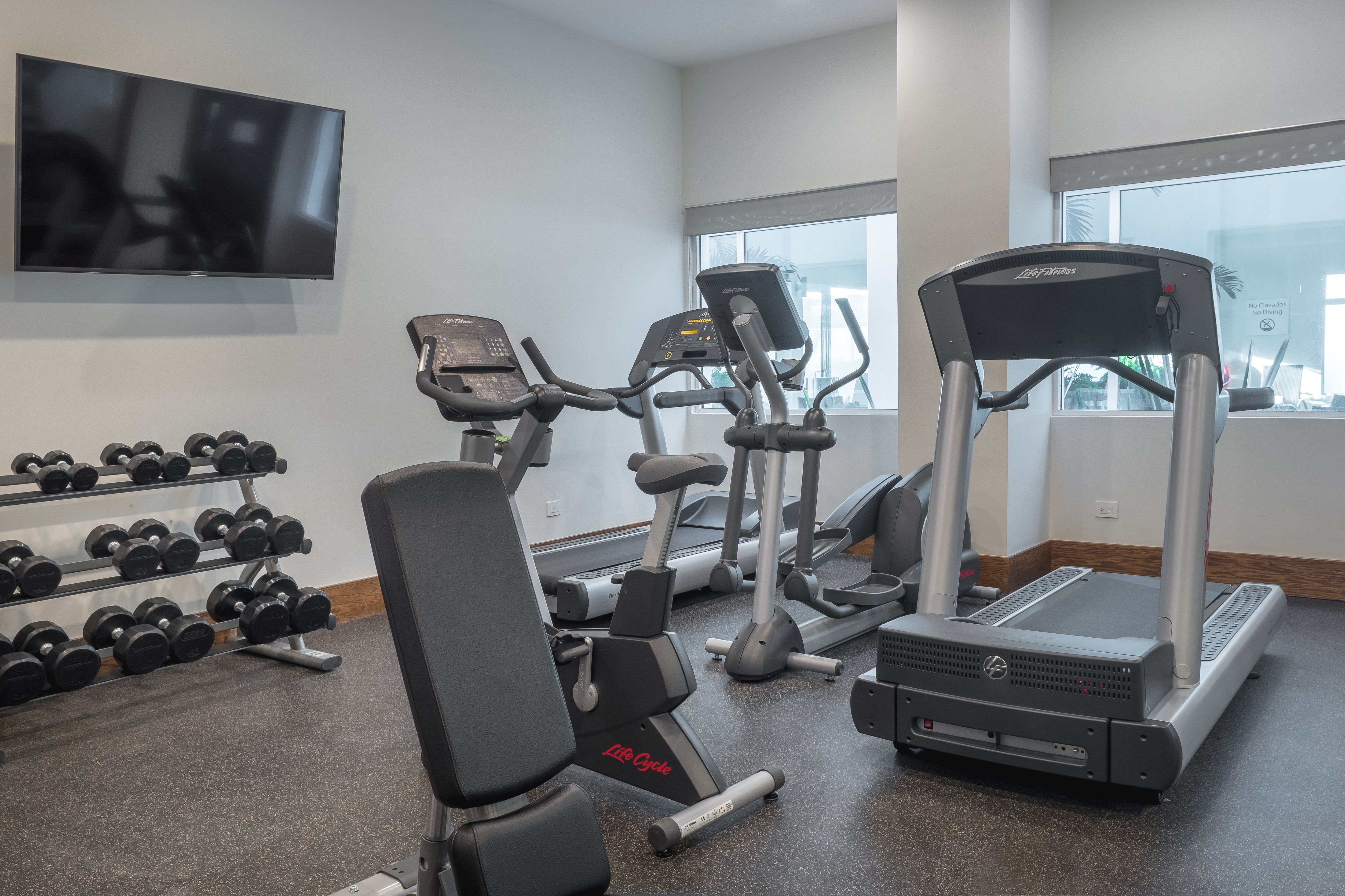 holiday inn express and suites silao aeropuerto