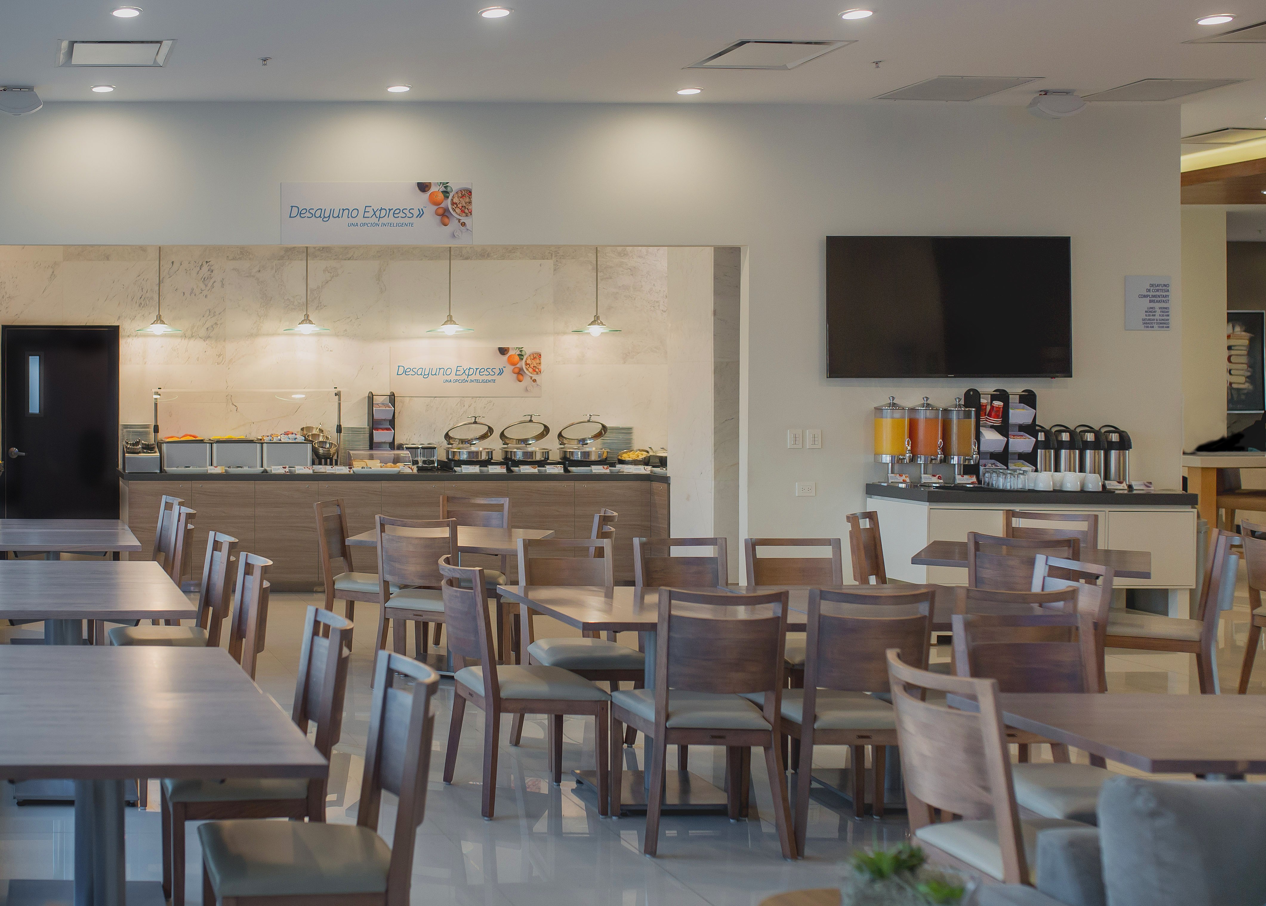 holiday inn express and suites silao aeropuerto