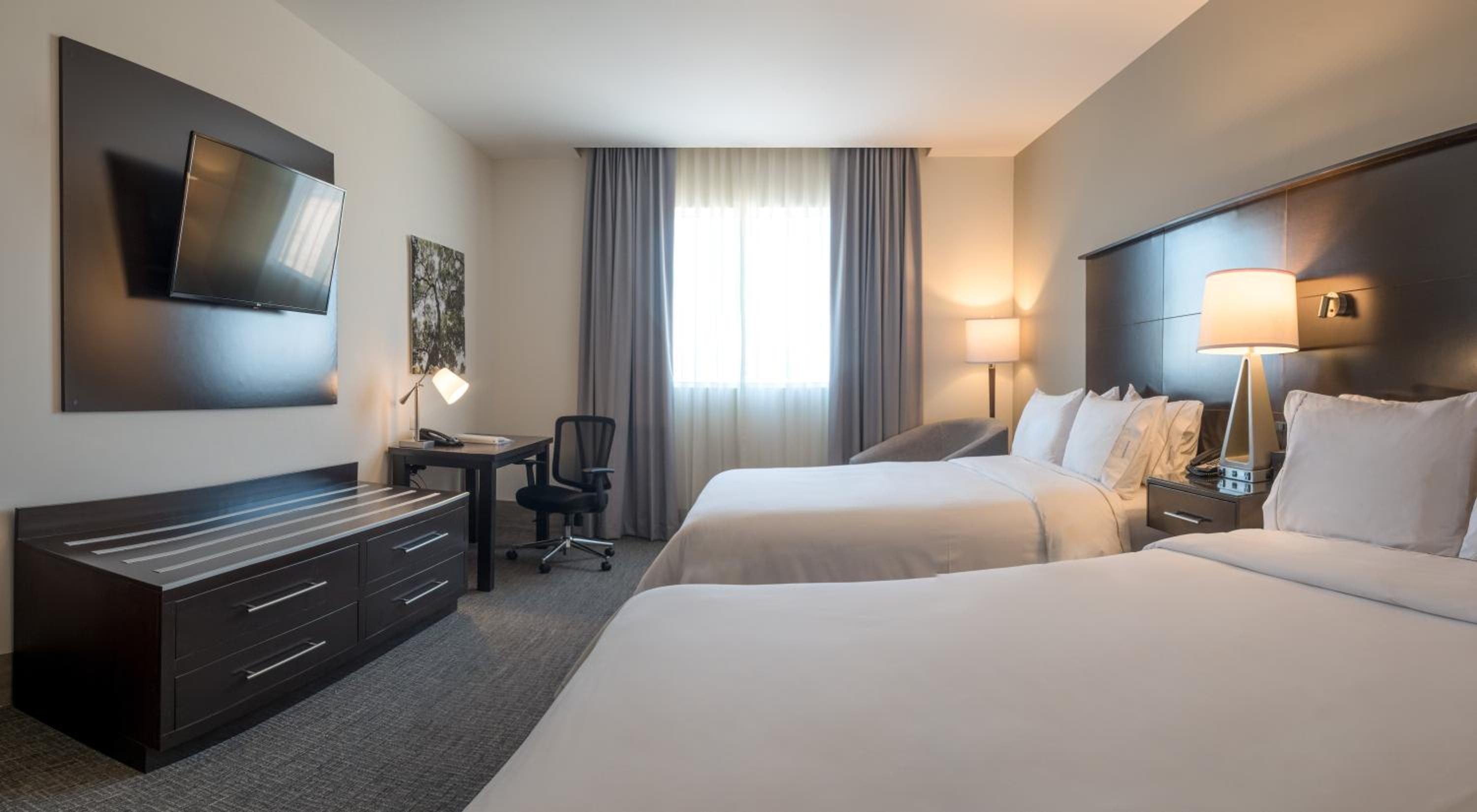 holiday inn express and suites silao aeropuerto