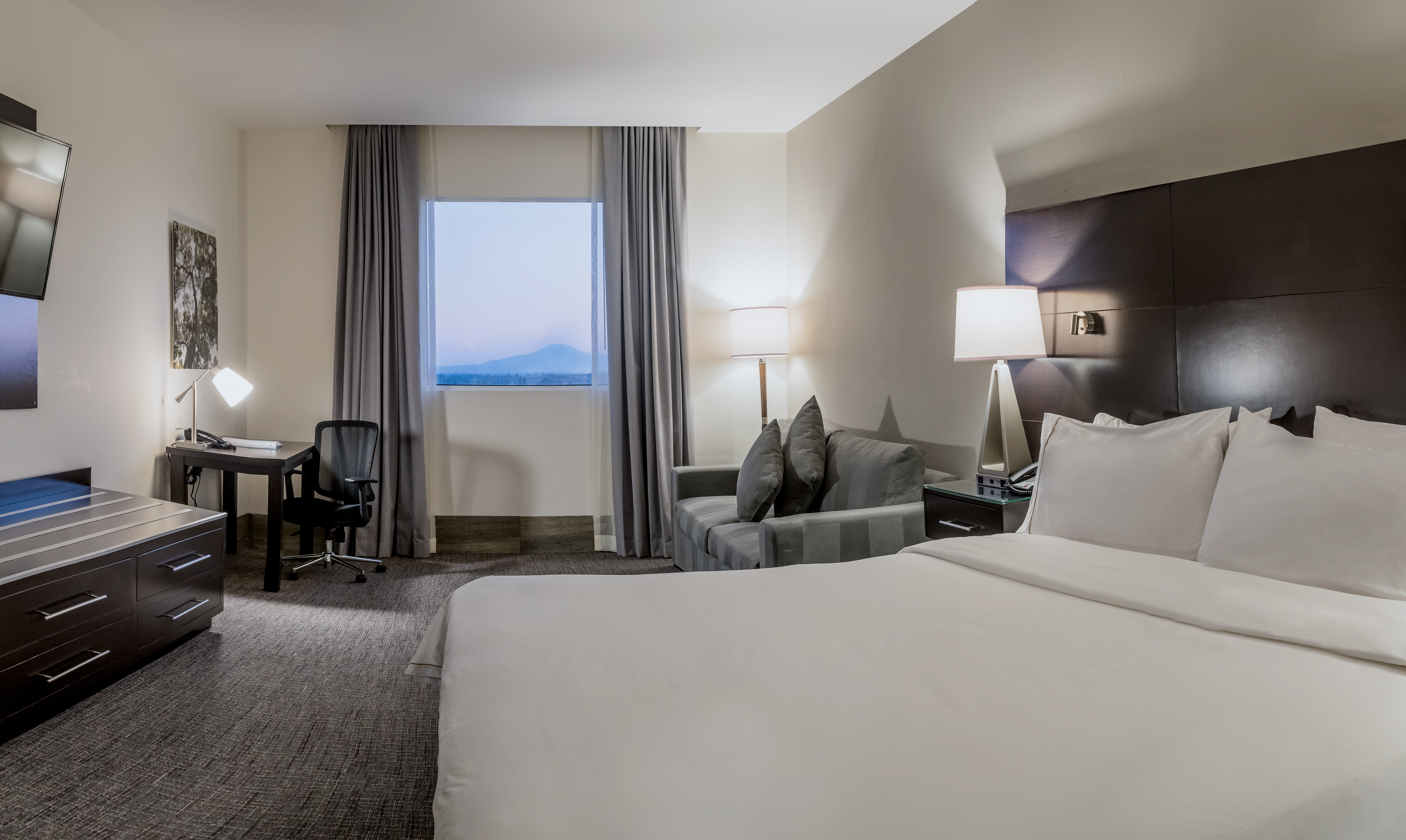 holiday inn express and suites silao aeropuerto