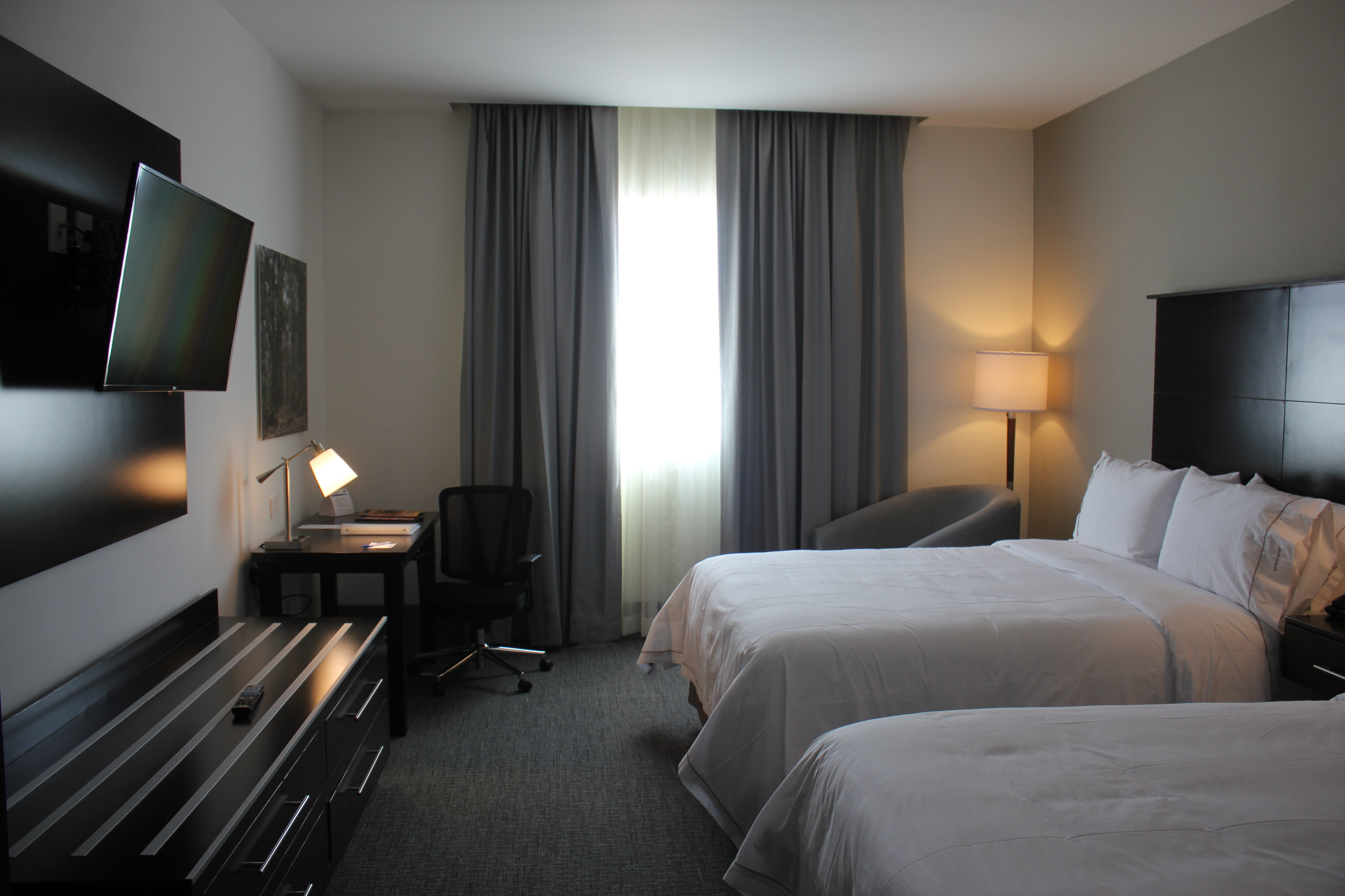 holiday inn express and suites silao aeropuerto