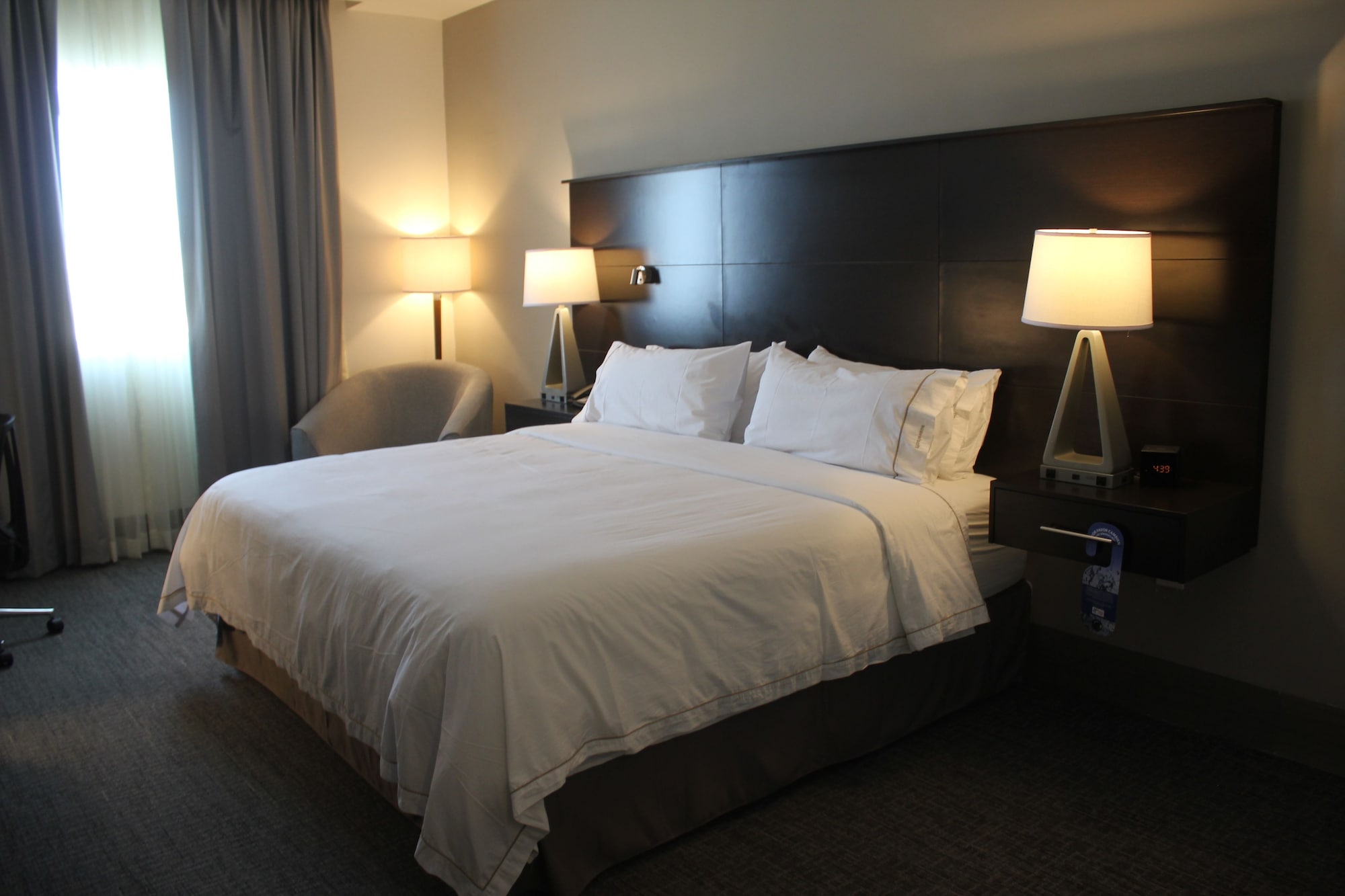 holiday inn express and suites silao aeropuerto