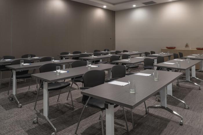 holiday inn express and suites silao aeropuerto