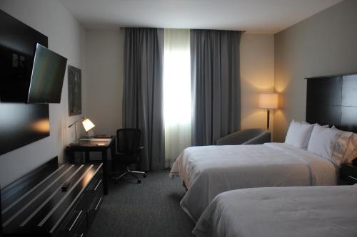 holiday inn express and suites silao aeropuerto