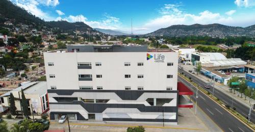 life hotel