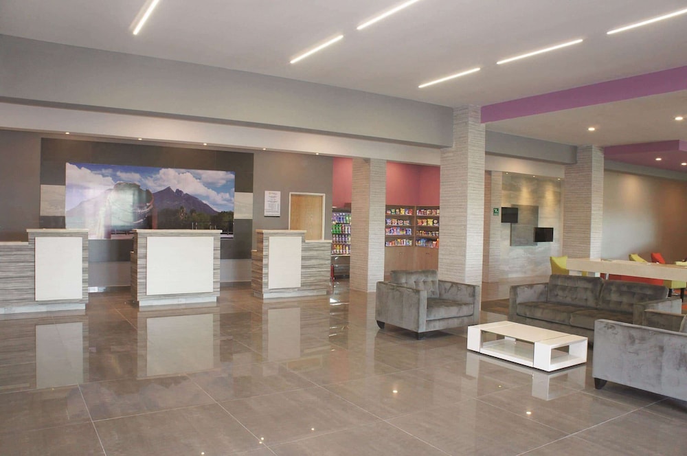 chn hotel monterrey aeropuerto trademark by wyndham