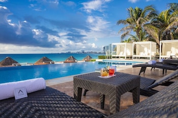 altitude at krystal grand cancun all inclusive