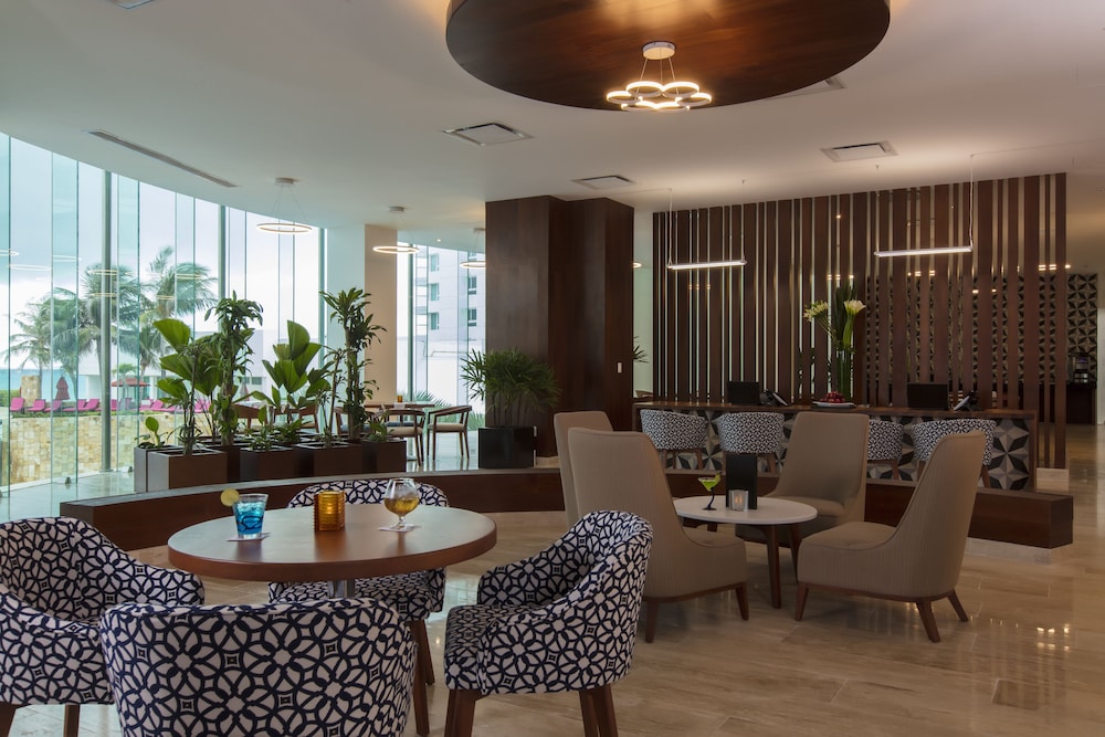 altitude at krystal grand cancun all inclusive