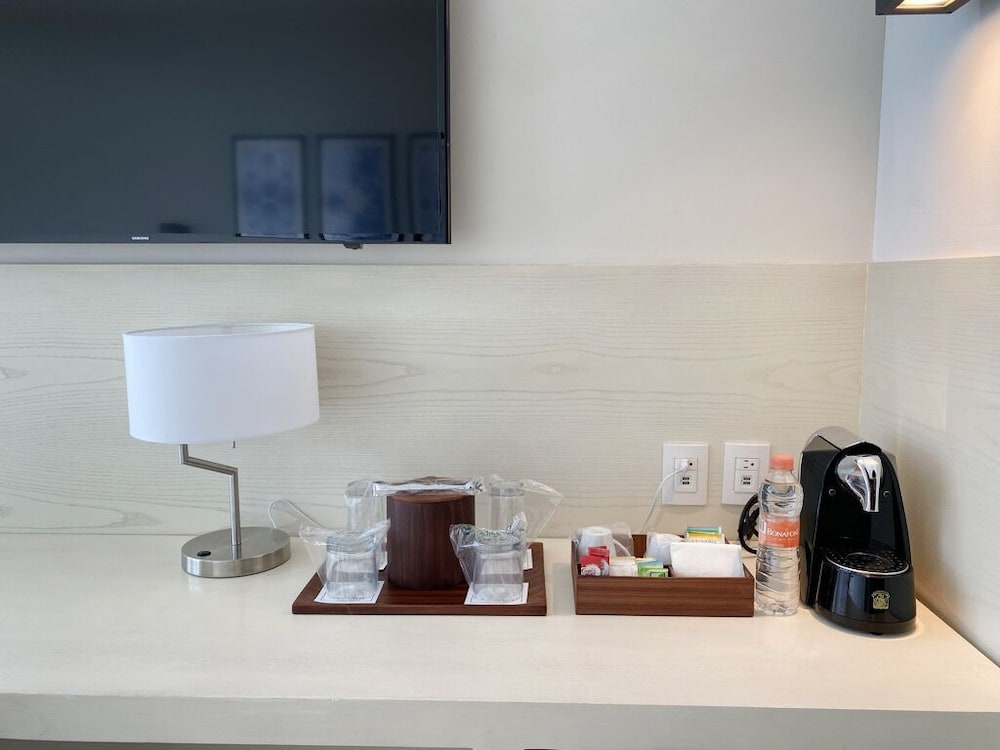 altitude at krystal grand cancun all inclusive