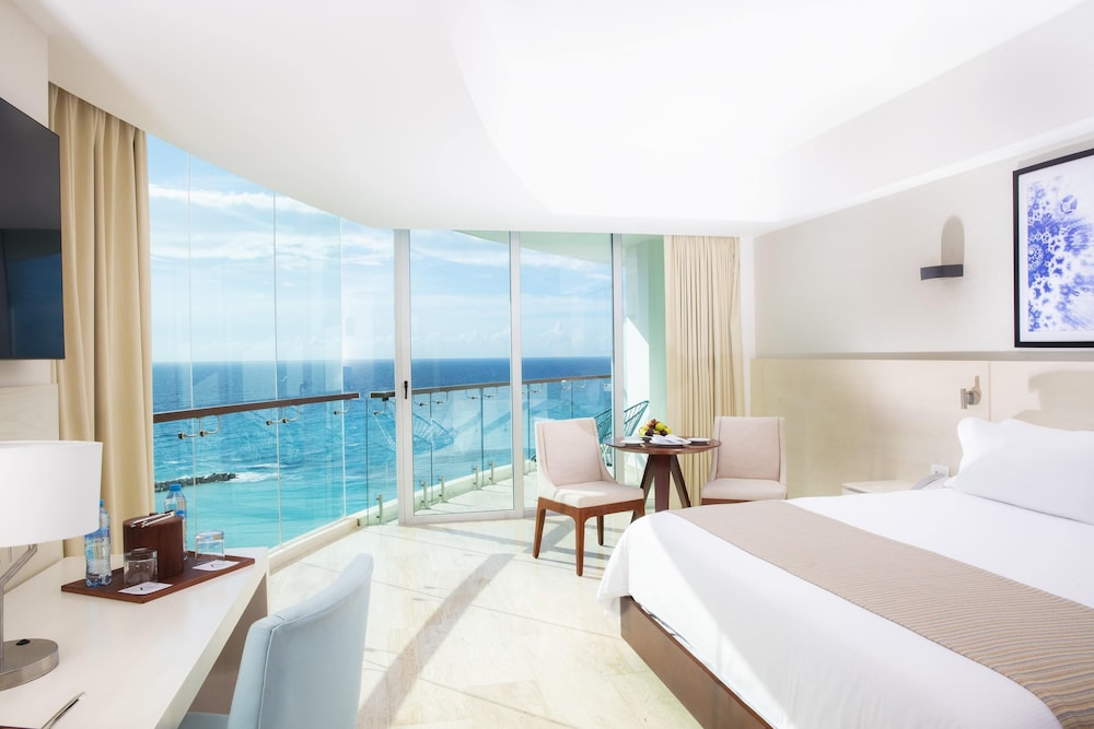 altitude at krystal grand cancun all inclusive